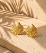 Golden Seashell Earring - Image 2