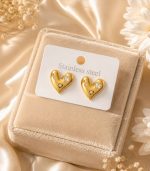 Elegant Gold Heart Earrings - Image 4