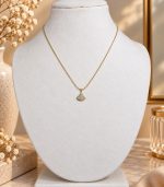 necklace 305 - Image 2